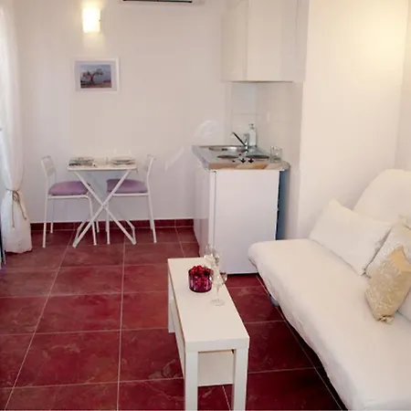 Apartments Issa Makarska Room photo
