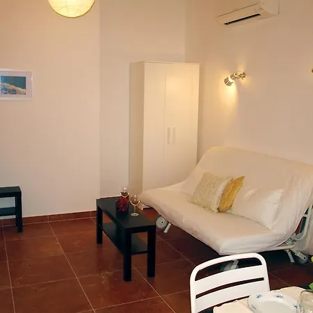 Apartments Issa Makarska Room photo