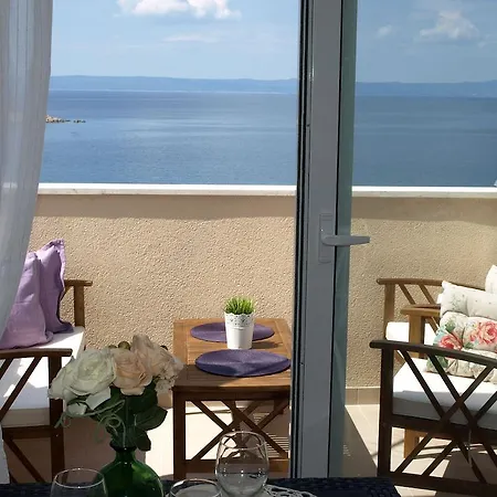 Apartments Issa Makarska Room photo
