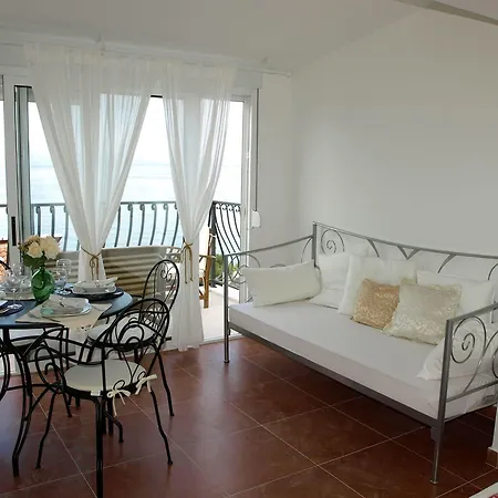 Apartments Issa Makarska Exterior photo