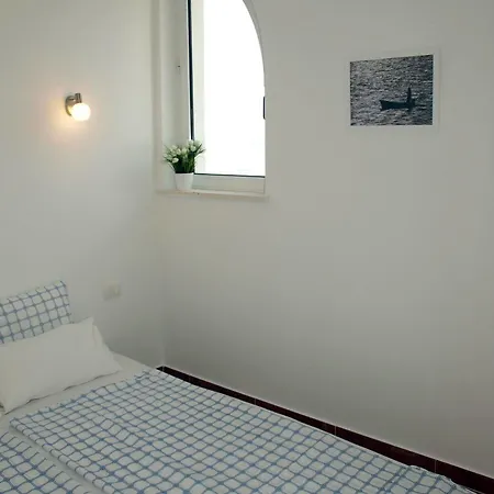 Apartments Issa Makarska Exterior photo