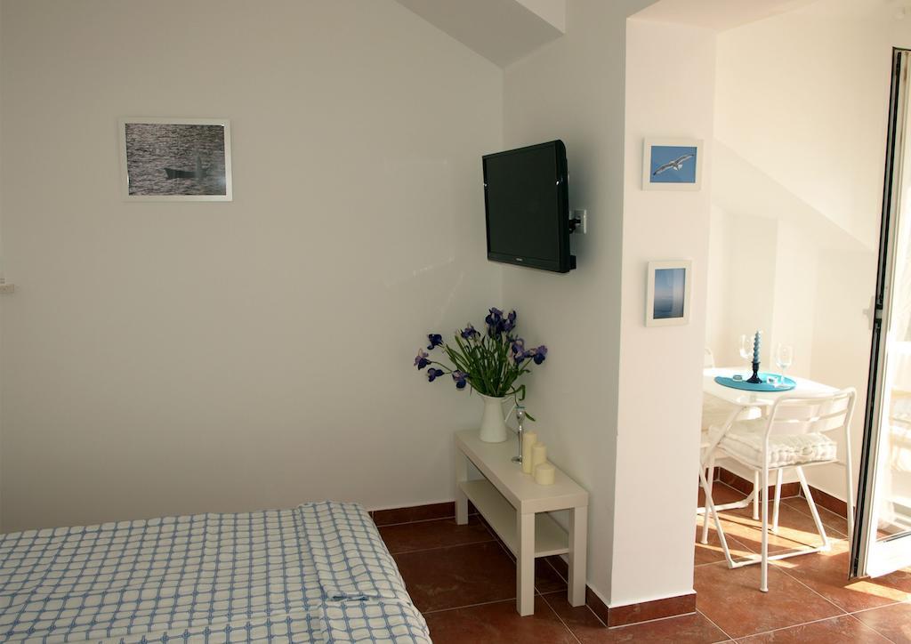 Issa Apartment Makarska